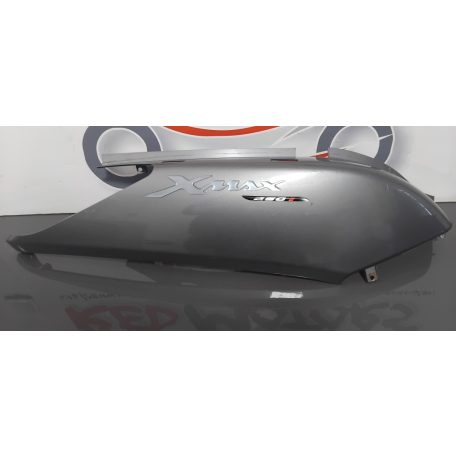 Yamaha Xmax 250 Jobb oldali burkolat
