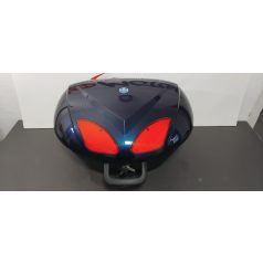 Piaggio gyári doboz, háttámlával, platnival