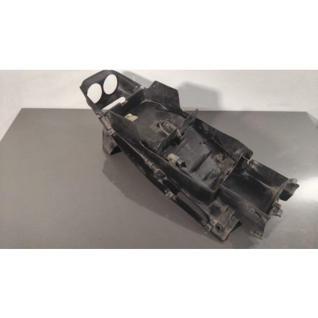 Yamaha R1 '98-01 - Ülés alatti idom