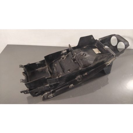 Yamaha R1 '98-01 - Ülés alatti idom