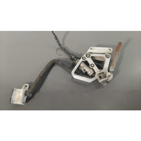Honda Cbr 600 F '87 Jobb oldali lábtartó konzol, fékkarral, fékmunkahengerrel