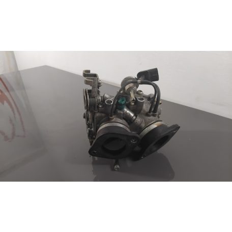 Aprilia RSV 1000 Mille - Fojtószelep ház