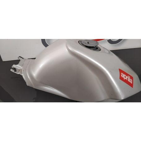 Aprilia RS4 50 Üzemanyagtartály