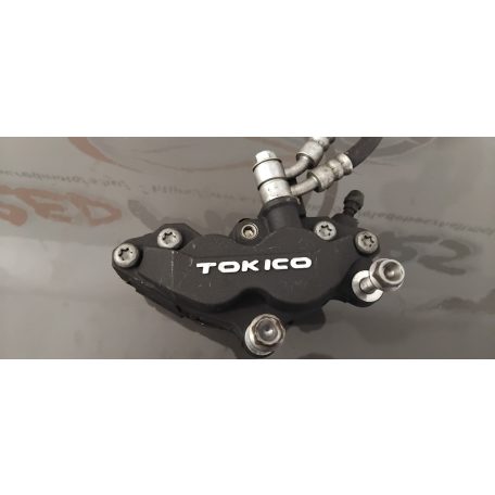 Suzuki GSR 600 Jobb első féknyereg