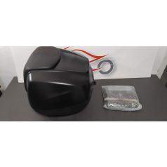Piaggio gyári doboz, platnival, háttámlával