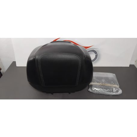 Piaggio gyári doboz, platnival, háttámlával