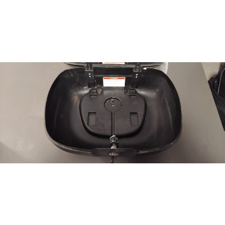 Piaggio gyári doboz, platnival, háttámlával