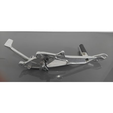 Yamaha TDM 900 Jobb oldali lábtartó