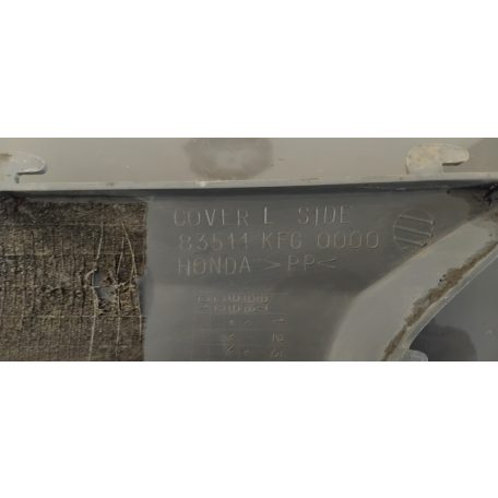 Honda Pantheon 150 Bal lábtartó alatti idom