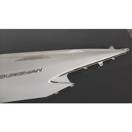 Suzuki Burgman 400 Jobb oldalburkolat | 47111-05H