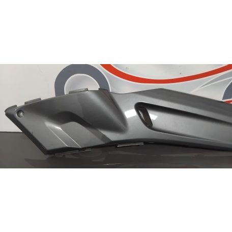 Yamaha Xmax 125 06-09 Jobb oldali burkolat