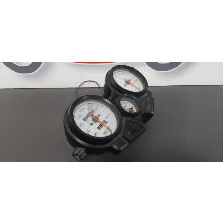 Honda NS 125 R Kilóméteróra