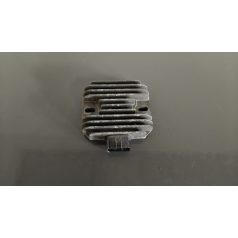 Suzuki Burgman 400 K7 Feszültségszabályzó