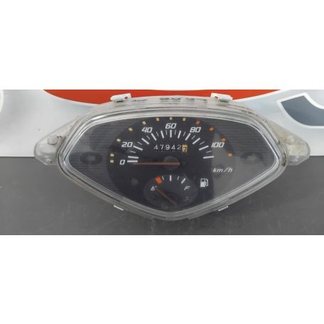 Honda Lead 100 Kilóméteróra