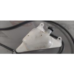 Suzuki GSXR 750 K1 Kiegyenlítő tartály