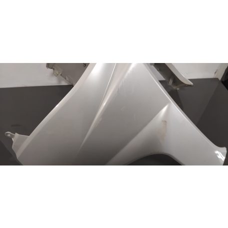 Peugeot Satelis 400 Első idom