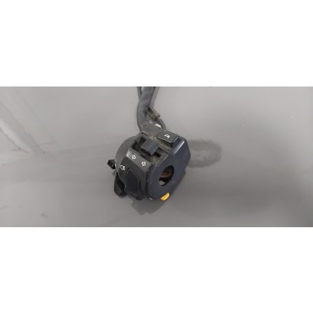 Suzuki GSXR 750 K1 Bal oldali kapcsoló