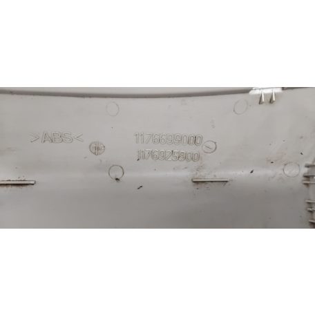 Peugeot Satelis 400 Alsó burkolat