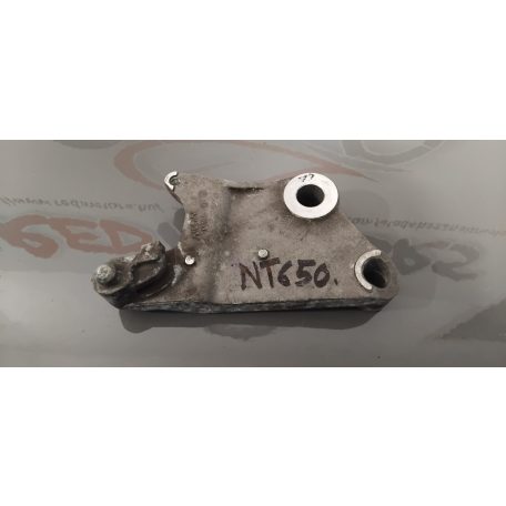 Honda NTV 650 Féknyereg tartó konzol
