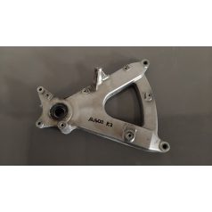 Suzuki Burgman 400 K7 Kipufogó tartó konzol