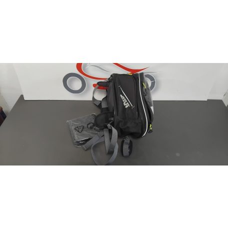 Givi tanktáska, EA102B