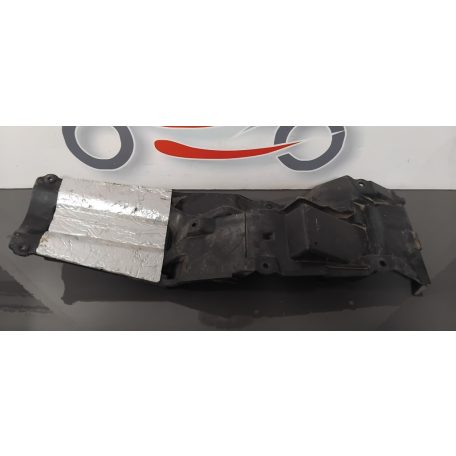 Suzuki GSR 600 Akkumulátor tartó panel