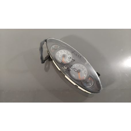 Piaggio X9 200 Evo '03 - Kilóméteróra