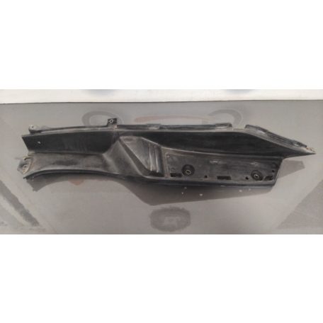Suzuki Burgman 400 Hátsó taposó