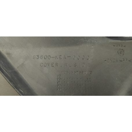 Honda Cb 600  Hornet ülés alatti idom, jobbos