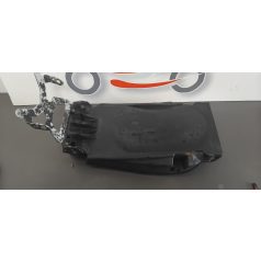 Honda Hornet 600 Ülés alatti idom