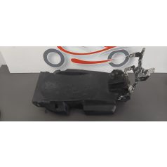 Honda Hornet 600 Ülés alatti idom