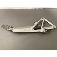 Honda Hornet 600 jobb lábtartó konzol