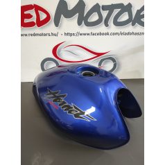 Honda Hornet 600 üzemanyagtank