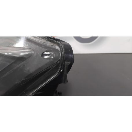 Yamaha Majesty 250 Első lámpa